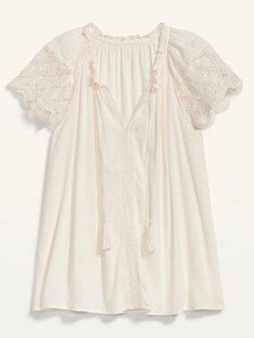 Excellent Condition, SZ L, Old Navy, Crochet Lace Trimmed top, Ivory